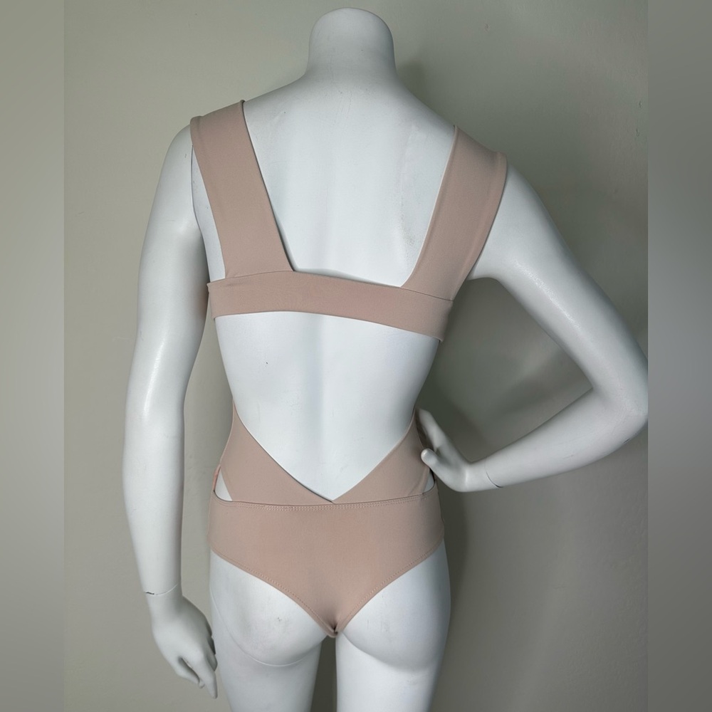 FREE PEOPLE INTIMATELY OH SHE’S STRAPPY BLUSH BACK CUT OUT SLEEVELESS BODYSUIT